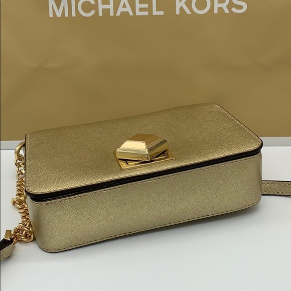 MICHAEL KORS LUNA SM CLUTCH XBODY LEATHER - Picture 13 of 16